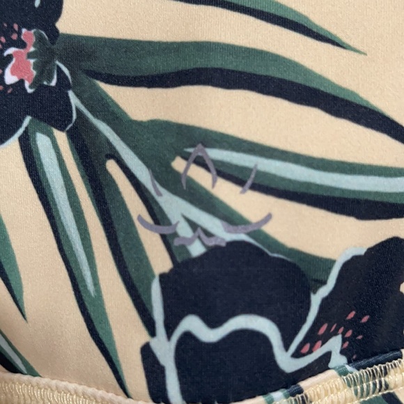 Beyond Yoga Olympus Floral Sunrise High Waisted Floral Yellow Leggings - Picture 5 of 6